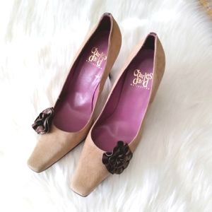 Charles David Collection Women's  Beige  Heels Size 6B